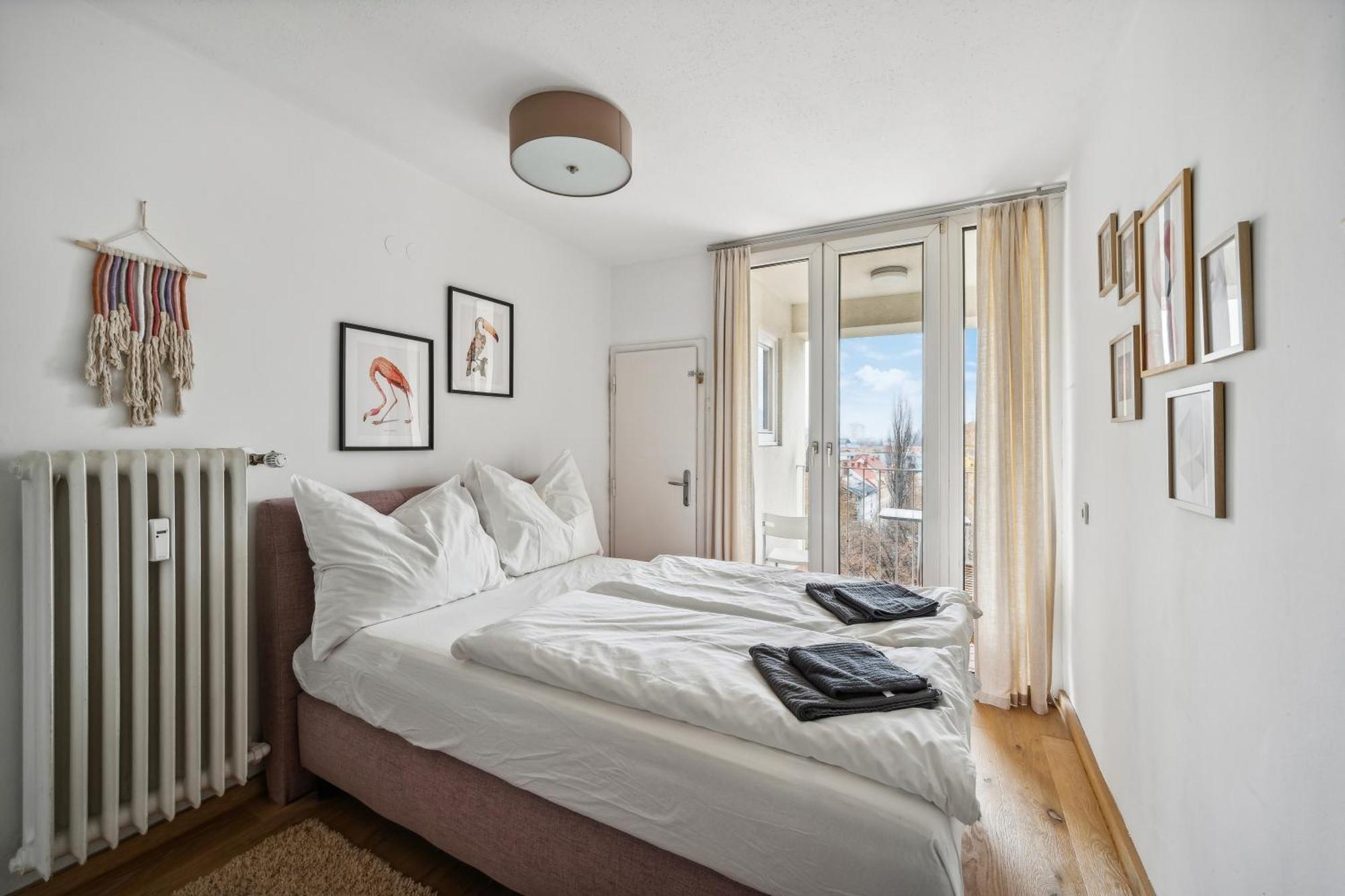 Zentrales Park-side - 2br - Free Parking - 2 Balkone Graz